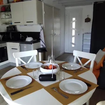 Petite Maison Avec Jardin A 400M De La Plage Sarzeau Exterior photo